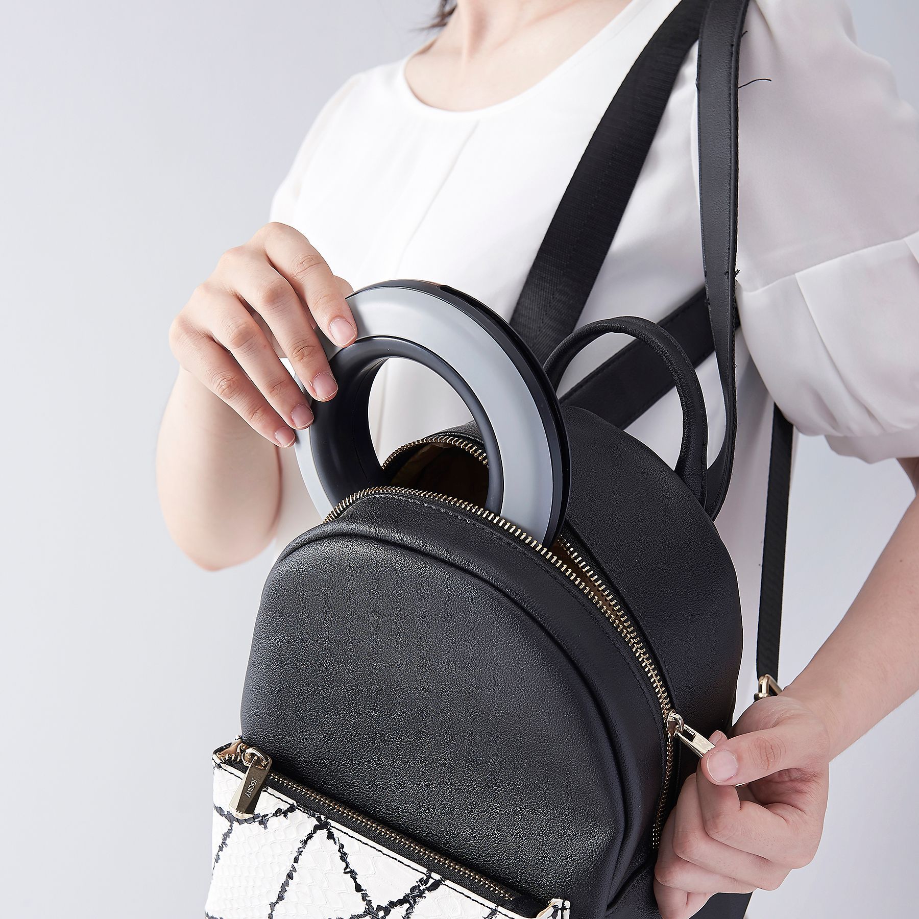 Rotating Layer Box Rotating shopping bag folding storage bag White - packstrade.com
